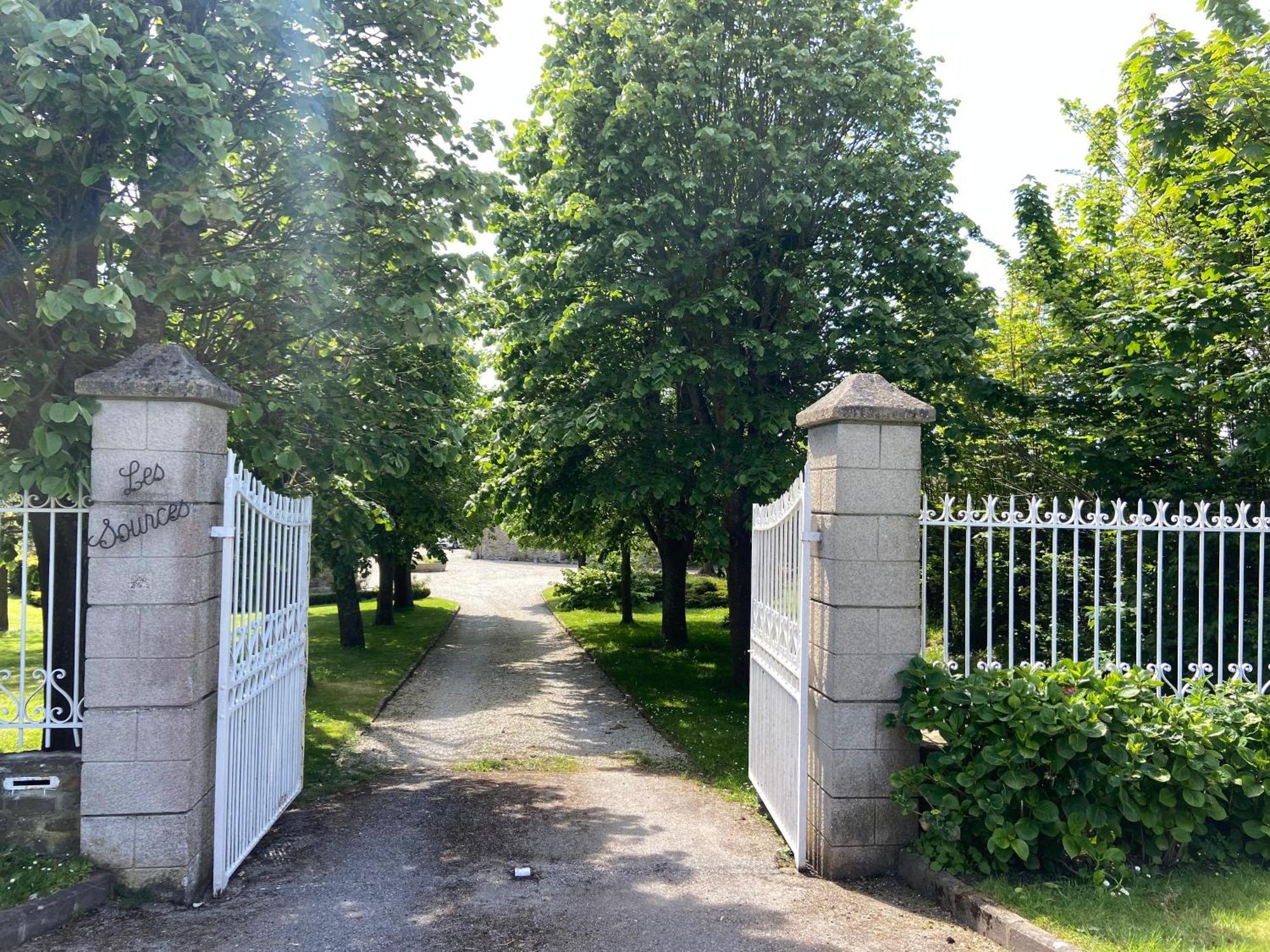 Chambres D'Hotes & Gites - Domaine Les Sources Portbail Kültér fotó